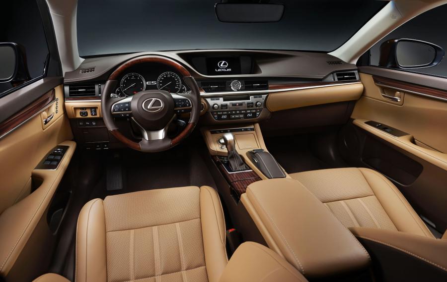  Lexus ES200 2015 года  (фото 7 из 7)